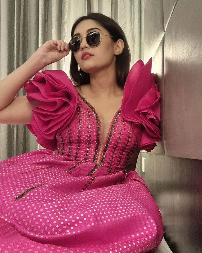 Gorgeous Looks Of Surbhi Puranik In Floral Outfit